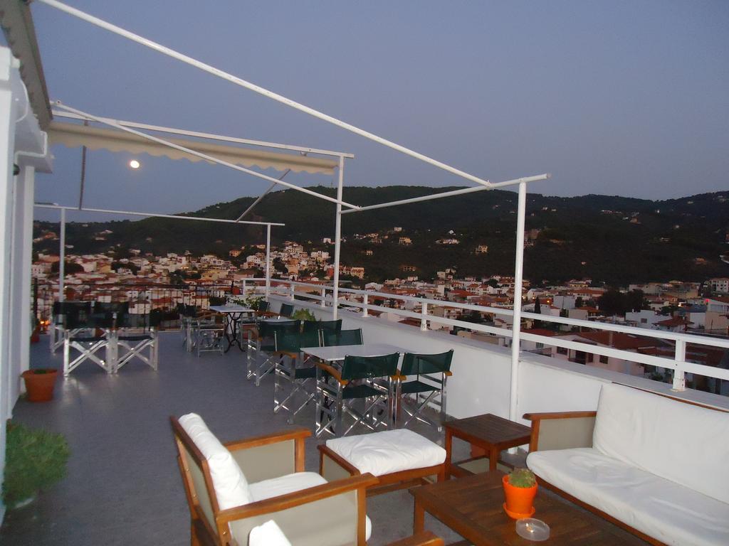 Hotel Pension Margarita Città di Skiathos Esterno foto